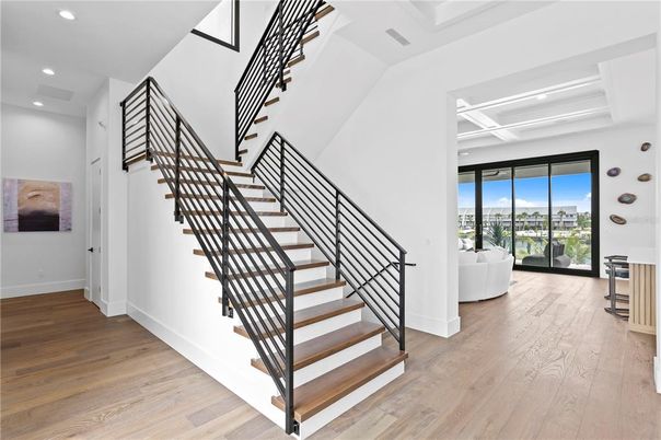 Interior, Recessed Lighting, Wood Texture Flooring