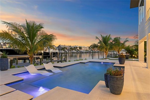 Exterior, Pool, Water