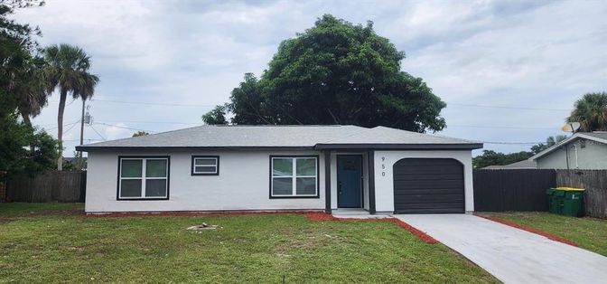 Attached, Backyard, Exterior, Facade, Ranch