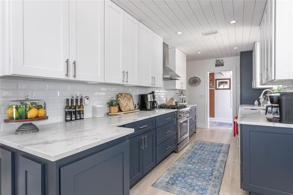 Interior, Kitchen, Recessed Lighting, Wood Texture Flooring
