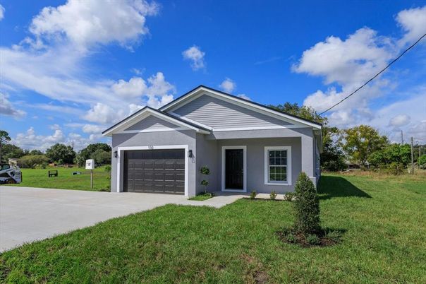 Attached, Exterior, Facade, Ranch