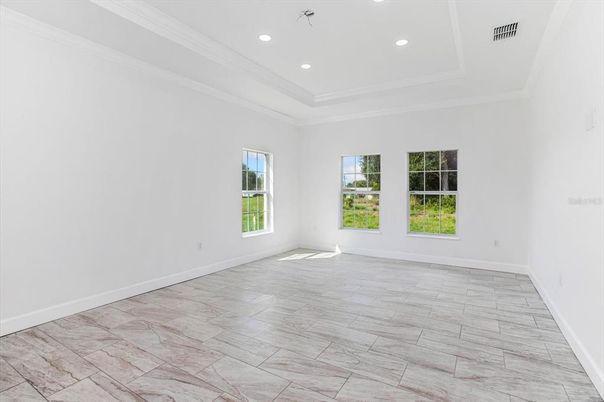 Empty room, Interior, Recessed Lighting