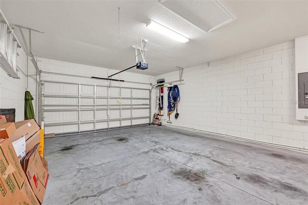 Garage, Interior