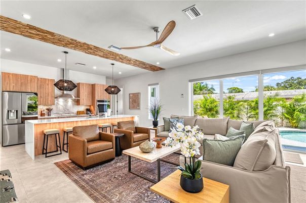 Interior, Kitchen, Living room, Pendant Lights, Recessed Lighting, Stainless Steel Appliances