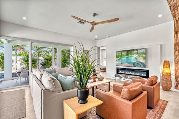 Fireplace, Interior, Living room, Recessed Lighting