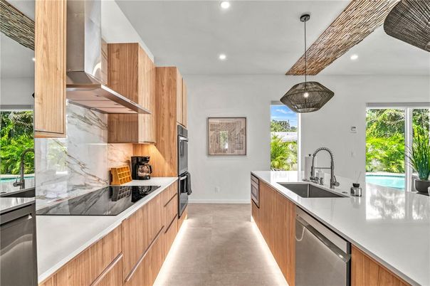 Interior, Kitchen, Pendant Lights, Recessed Lighting, Stainless Steel Appliances