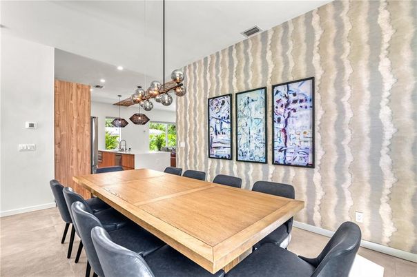 Dining room, Interior, Pendant Lights, Recessed Lighting