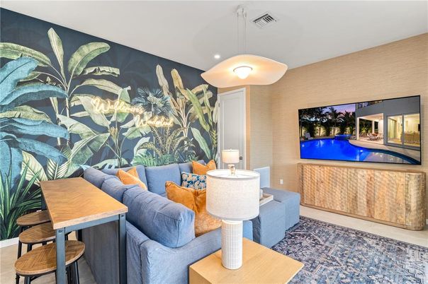 Interior, Living room, Pendant Lights