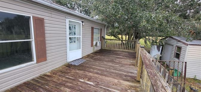 Exterior, Wood Texture Flooring
