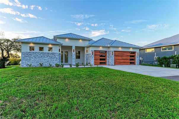 Attached, Backyard, Exterior, Facade, Ranch