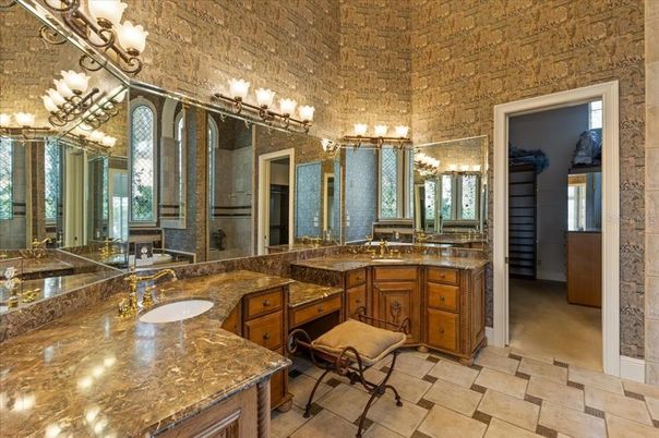 Bathroom, Dual Sink Vanities, Interior, Stone Walls
