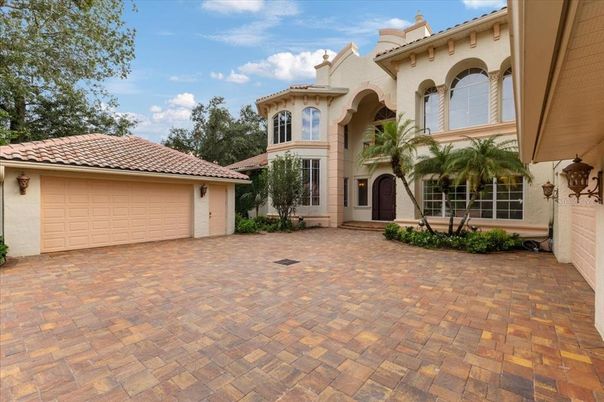 Attached, Exterior, Facade, Mediterranean