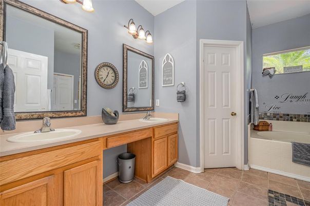 Bathroom, Dual Sink Vanities, Interior