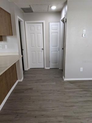 Interior, Recessed Lighting, Wood Texture Flooring
