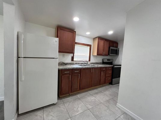 Interior, Kitchen, Recessed Lighting