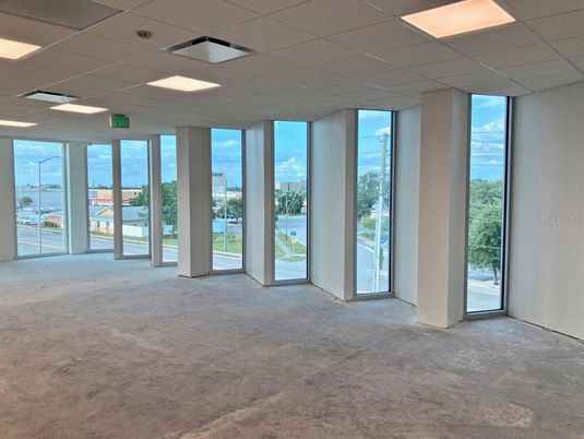 Empty room, Interior, Recessed Lighting