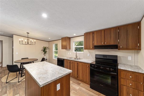 Chandelier, Dining room, Interior, Kitchen, Recessed Lighting, Wood Texture Flooring