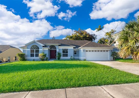 Attached, Exterior, Facade, Ranch