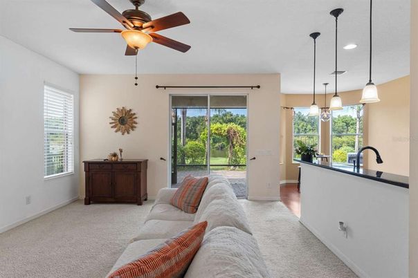 Interior, Living room, Pendant Lights, Recessed Lighting