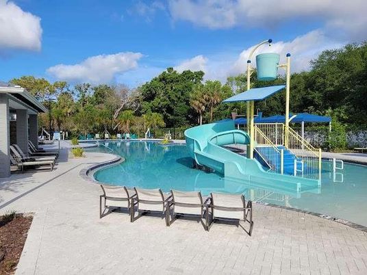 Exterior, Playground, Pool