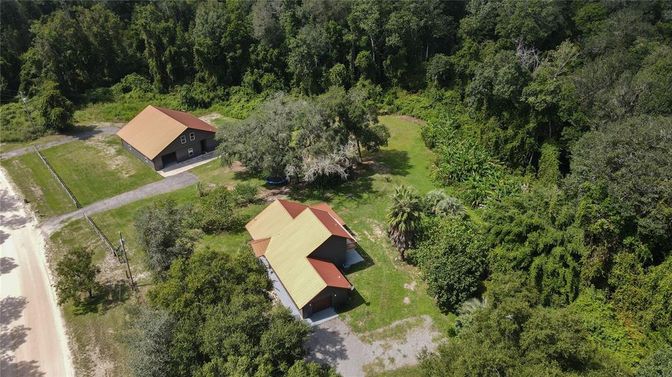 Exterior, Drone