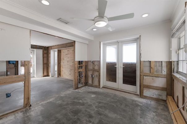 Empty room, Interior, Recessed Lighting, Stone Walls