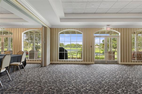 Dining room, Interior
