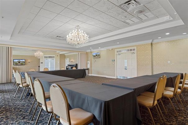 Chandelier, Dining room, Interior, Recessed Lighting
