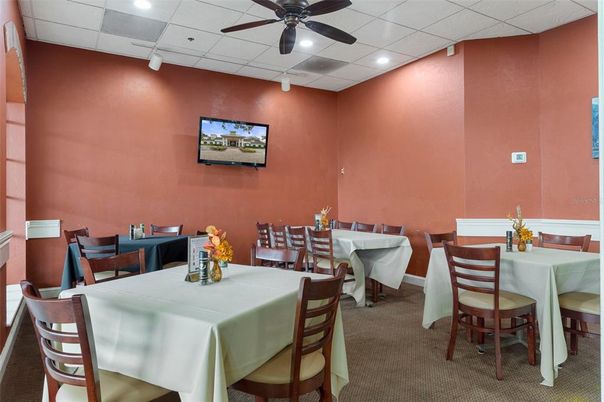 Dining room, Interior, Recessed Lighting