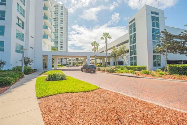 Exterior, Facade, Condo Building