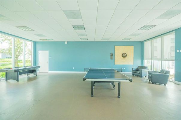 Game Room, Interior