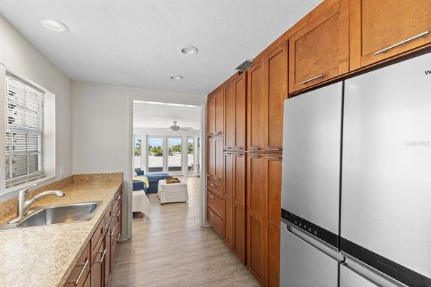Interior, Kitchen, Living room, Recessed Lighting, Wood Texture Flooring