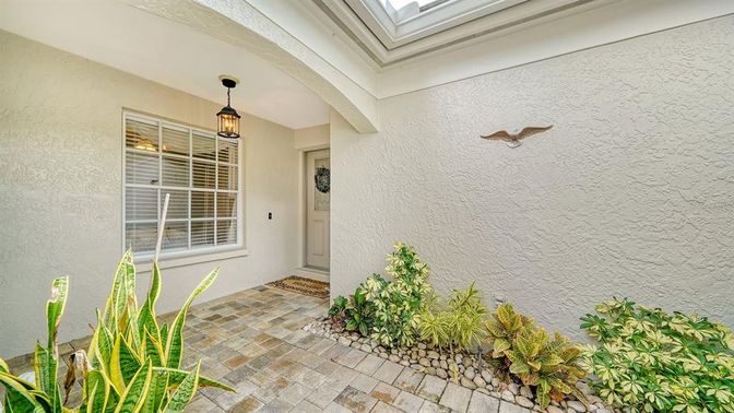 Exterior, Pendant Lights