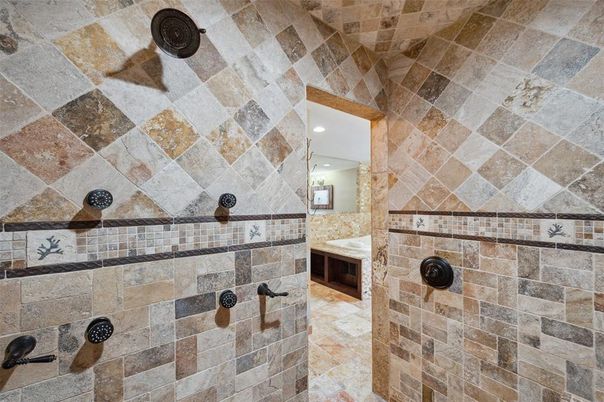 Bathroom, Interior, Recessed Lighting, Stone Walls