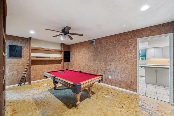 Billiard Table, Game Room, Interior, Recessed Lighting