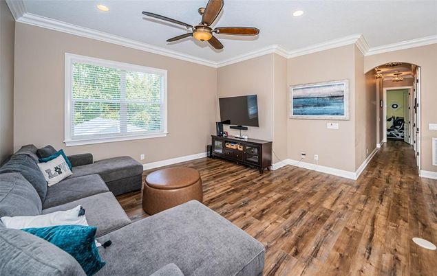 Interior, Living room, Recessed Lighting, Wood Texture Flooring