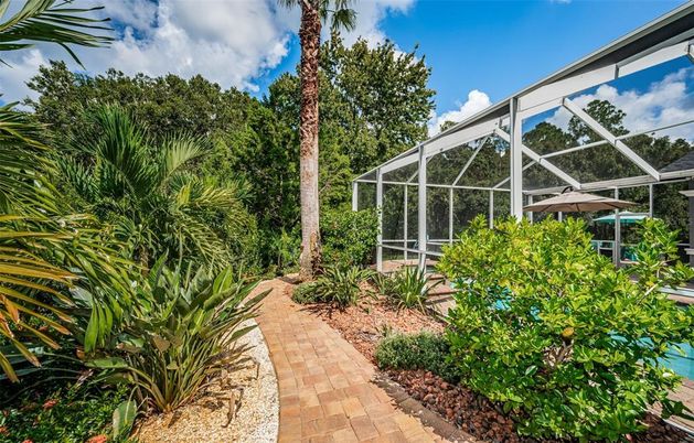 Exterior, Glass Ceilings, Sun Room