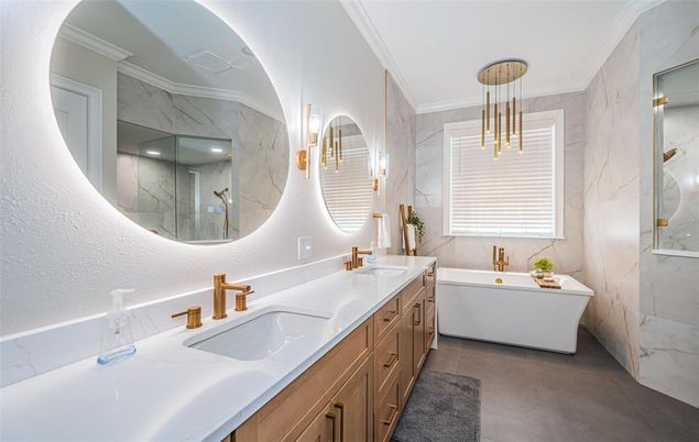 Bathroom, Dual Sink Vanities, Free Standing Baths, Interior, Marble Walls, Pendant Lights
