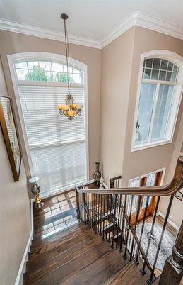 Chandelier, Interior, Wood Texture Flooring