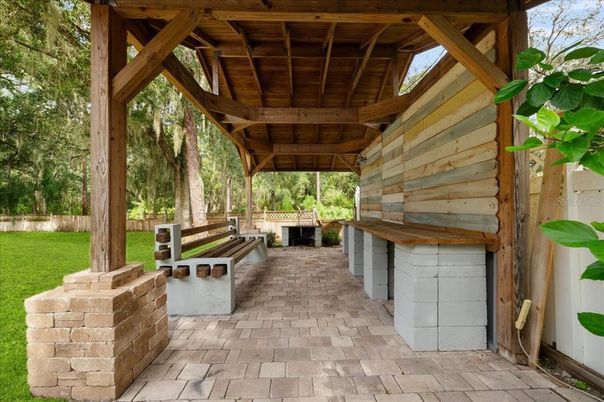 Exterior, Fireplace