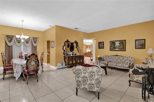Chandelier, Dining room, Interior, Living room