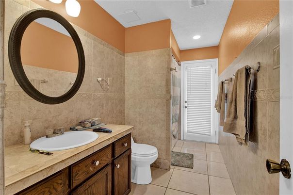 Bathroom, Interior, Recessed Lighting