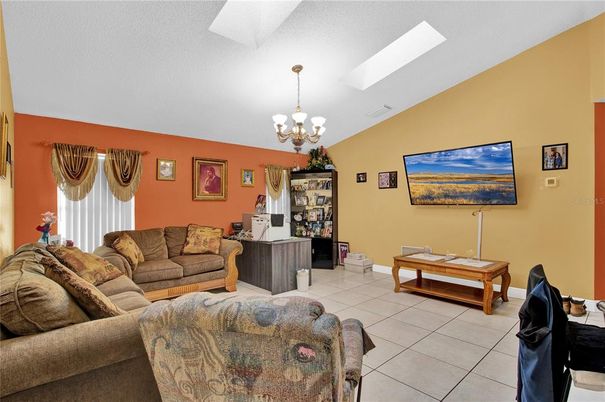 Chandelier, Interior, Living room