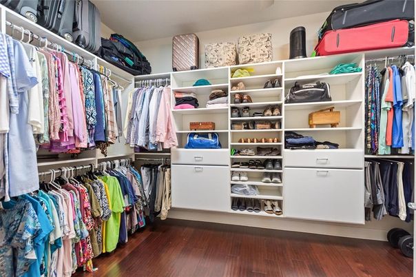 Interior, Walk-in Closets, Wood Texture Flooring