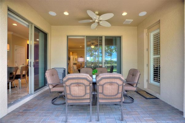 Dining room, Interior, Recessed Lighting