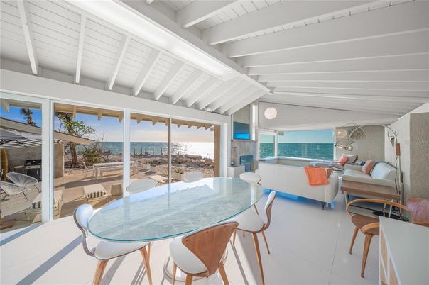 Dining room, Interior, Living room, Water