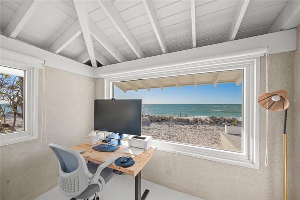 Home Office, Interior, Water