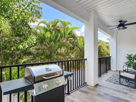 Exterior, Wood Texture Flooring