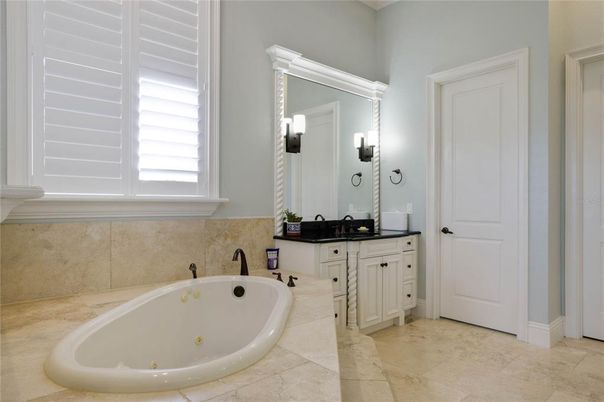 Bathroom, Dual Sink Vanities, Interior