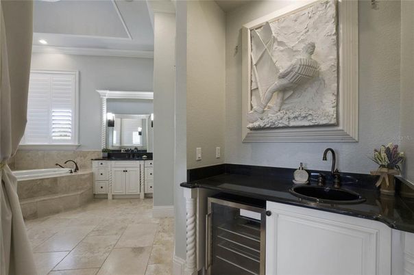 Bathroom, Interior, Recessed Lighting
